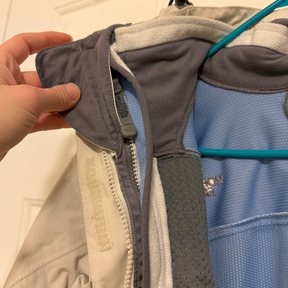 The North Face 3 in 1 Hyvent Women's Jacket - Picture 9 of 10